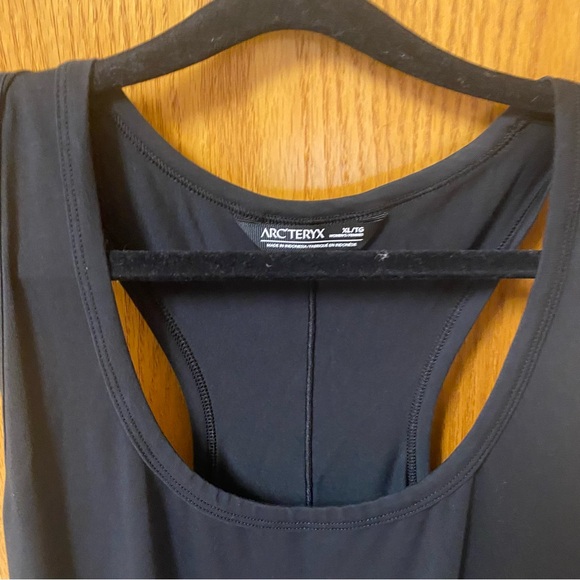 Arc'teryx Black Dress XL - Picture 5 of 8